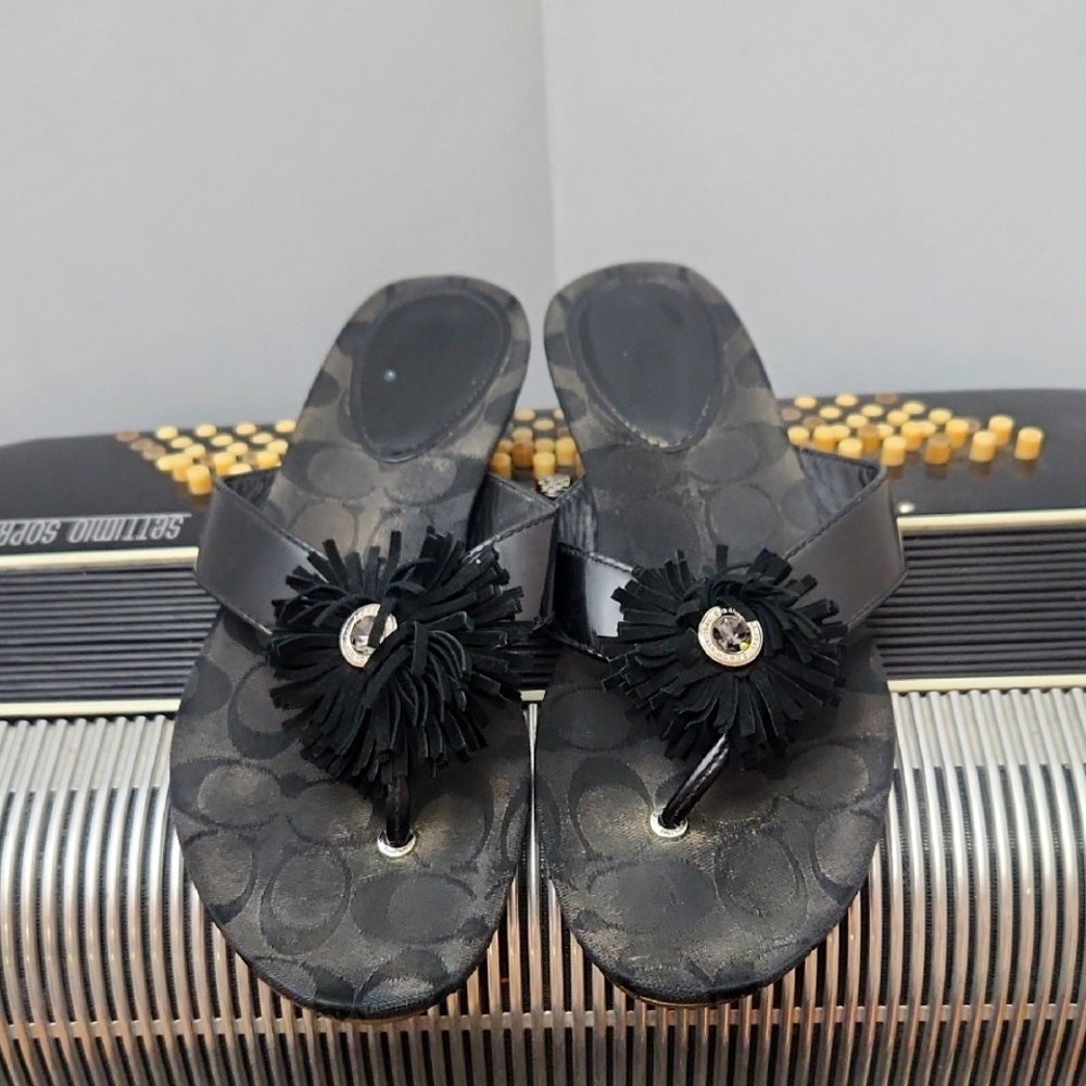 COACH SIGNATURE LOGO THONG FLIP FLOP SANDALS W/POM POM & RHINESTONE ACCE… - Picture 2 of 4